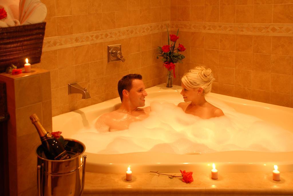 King Room with Spa Bath - Non-Smoking