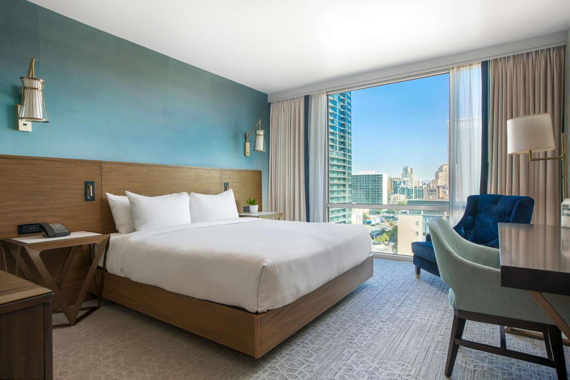 Quarto com Cama King-size e Vista da Cidade - Acessível para Hóspedes com Mobilidade Reduzida