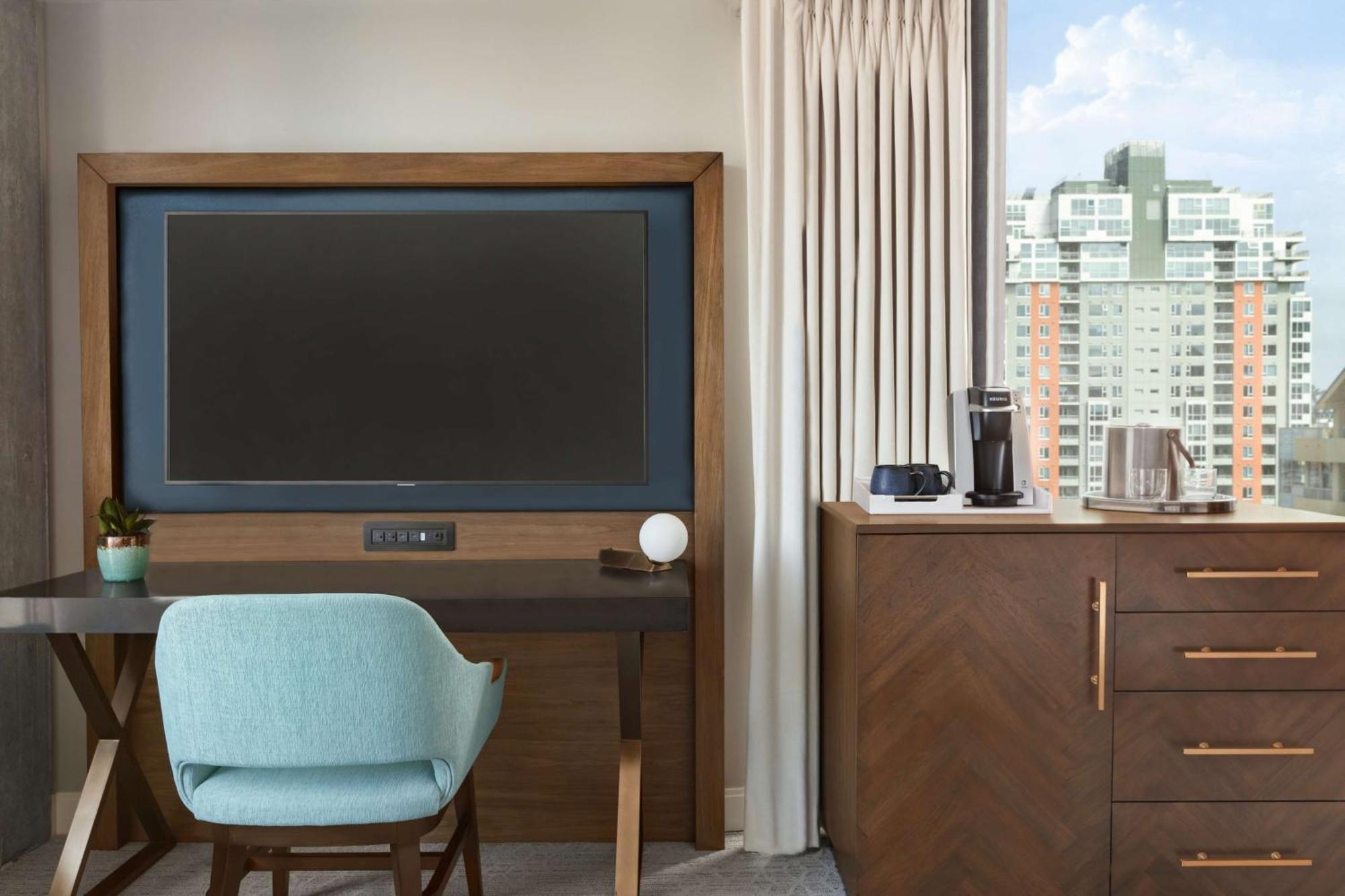 Quarto com Cama King-size e Vista da Cidade - Acessível para Hóspedes com Capacidade Auditiva Reduzida