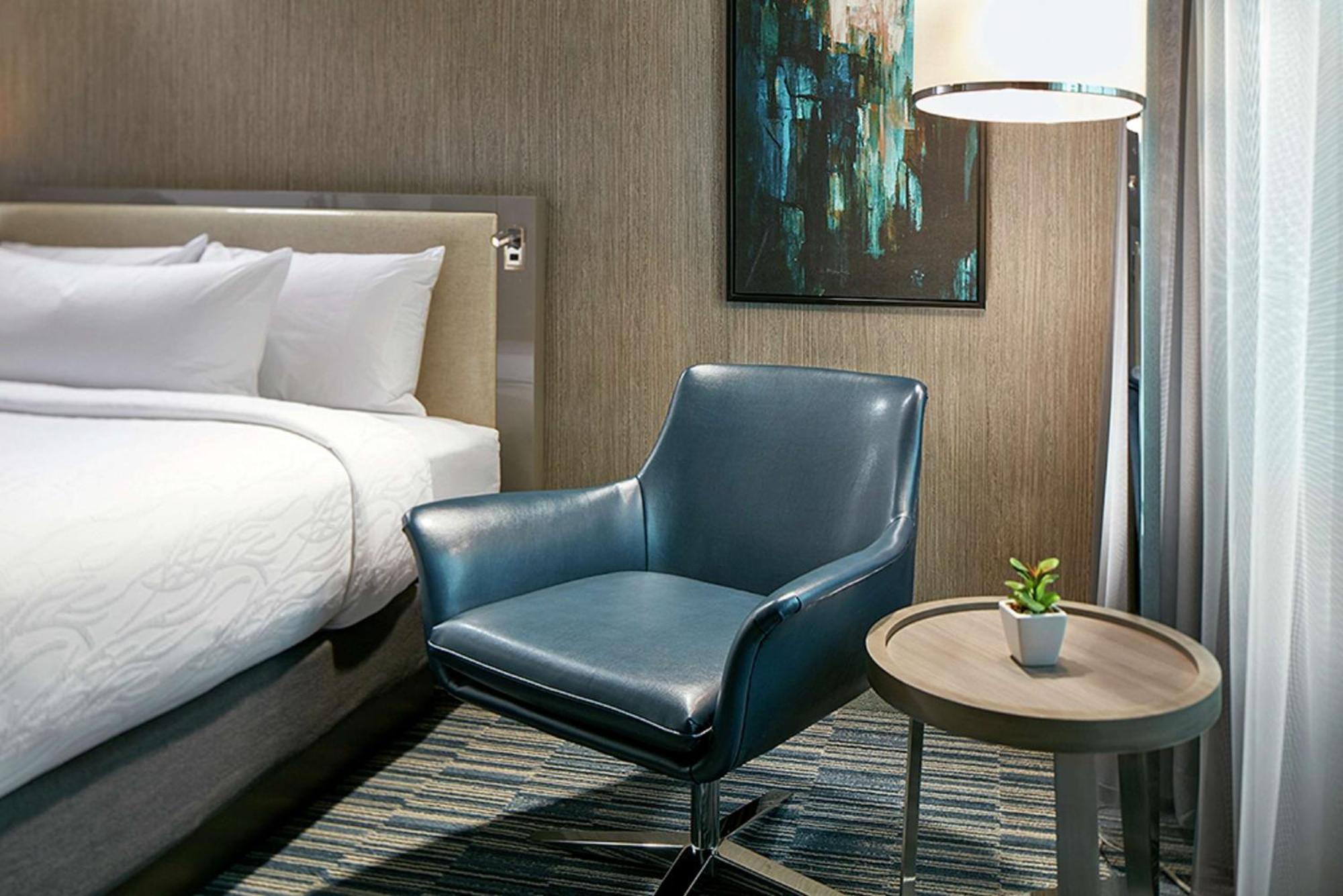 Quarto Queen com 2 Camas Queen-size e Vista do Porto