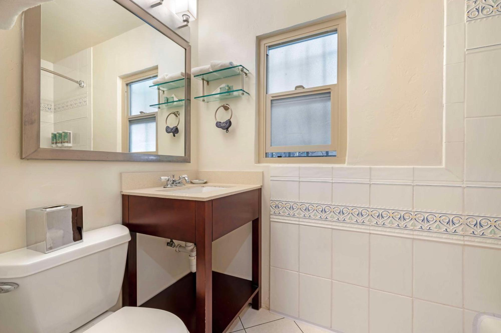 Quarto Duplo com 2 Camas de Casal - Não Fumantes