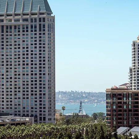 Residence Inn By Marriott San Diego Downtown/Gaslamp Quarter-3