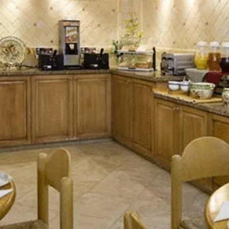 Sommerset Suites Hotel-3